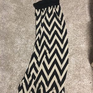 BROWN/BLACK CHEVRON DRESS